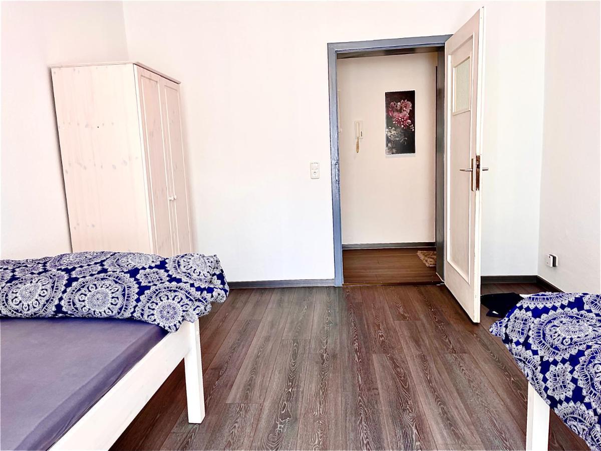 Geraeumige Wohnung Im Herzen Kassels Esterno foto