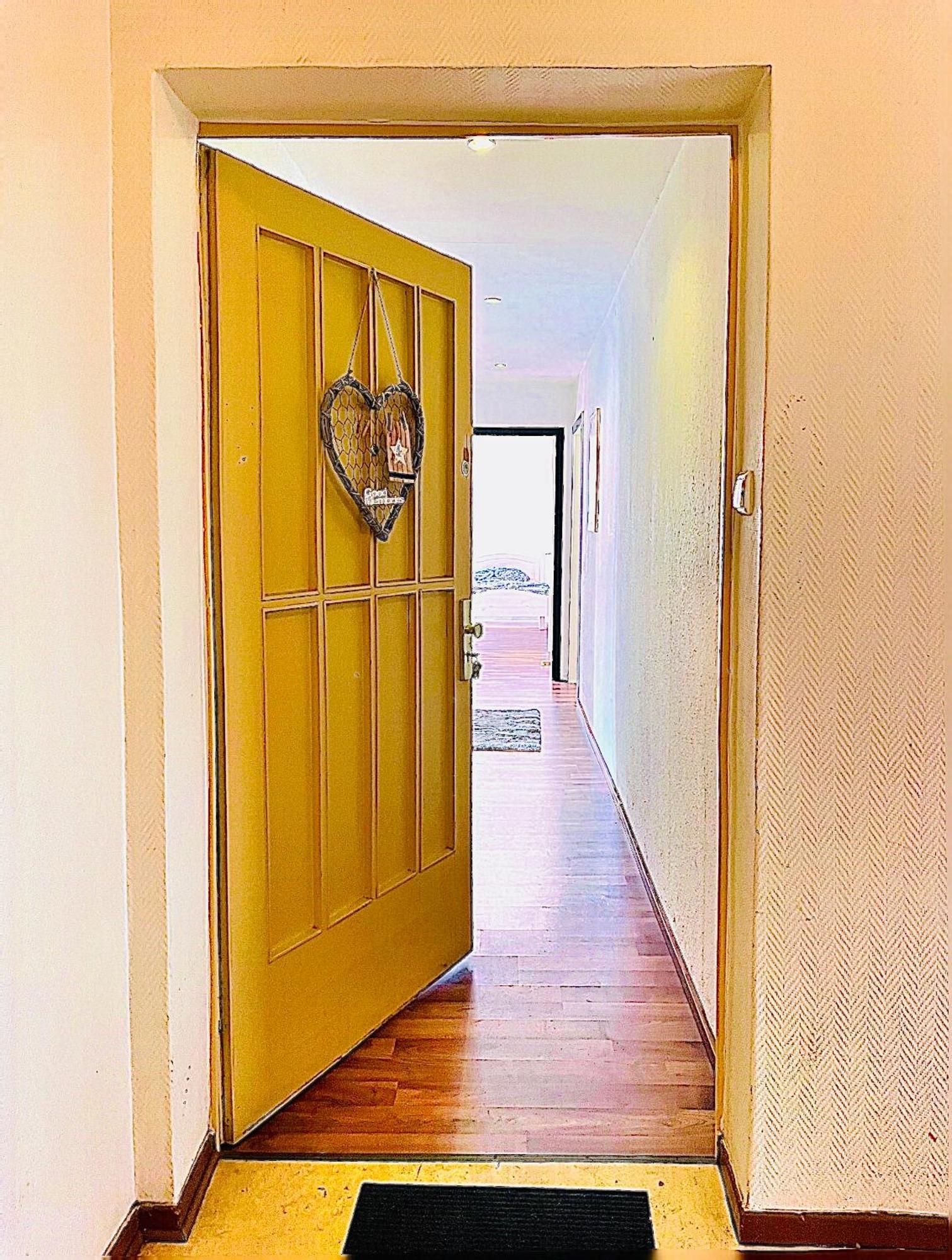 Geraeumige Wohnung Im Herzen Kassels Esterno foto